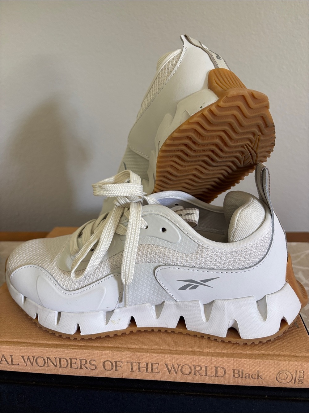 Reebok White Sneakers Zig Dynamica Women’s Size USA 8 - Picture 5 of 6